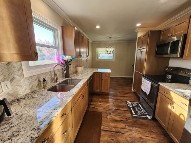 6909 Wallace Drive, Saginaw, MI 48609