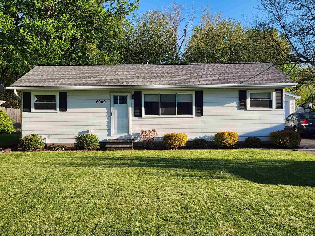 6909 Wallace Drive, Saginaw, MI 48609