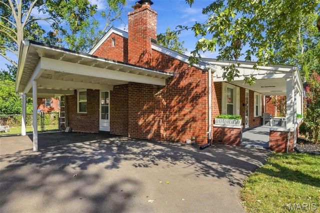 1063 Raisher Drive, University City, MO 63130