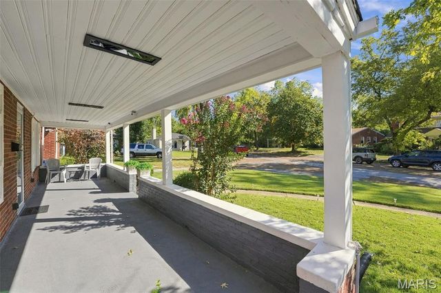 1063 Raisher Drive, University City, MO 63130