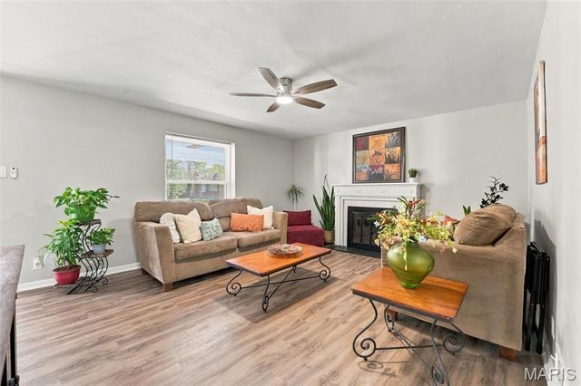 1063 Raisher Drive, University City, MO 63130