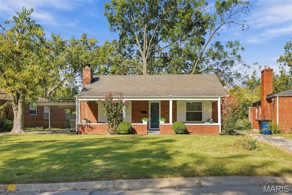 1063 Raisher Drive, University City, MO 63130