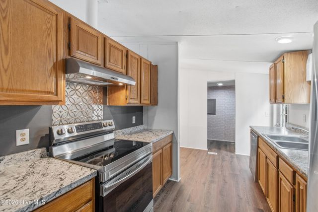 554 Dark Oak Street SW, Shallotte, NC 28470