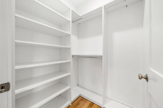 9 Downer Ct 1, Boston, MA 02122