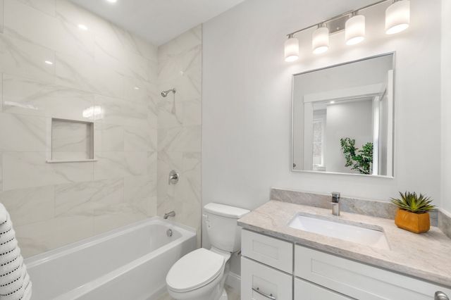 9 Downer Ct 1, Boston, MA 02122