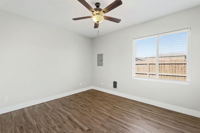 5752 E Bristol, Wichita, KS 67220