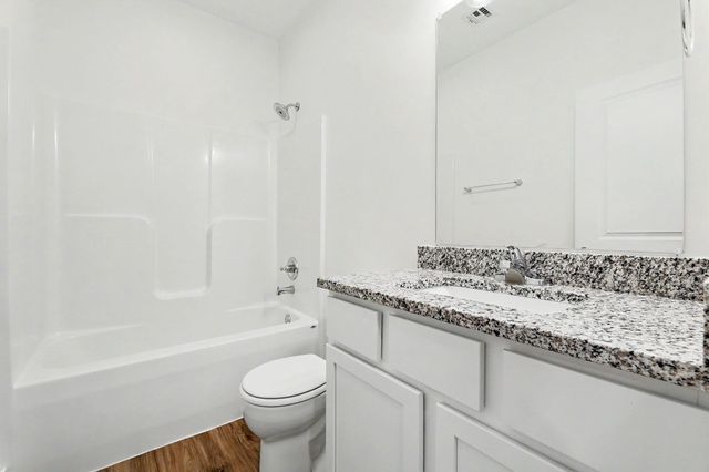 5752 E Bristol, Wichita, KS 67220