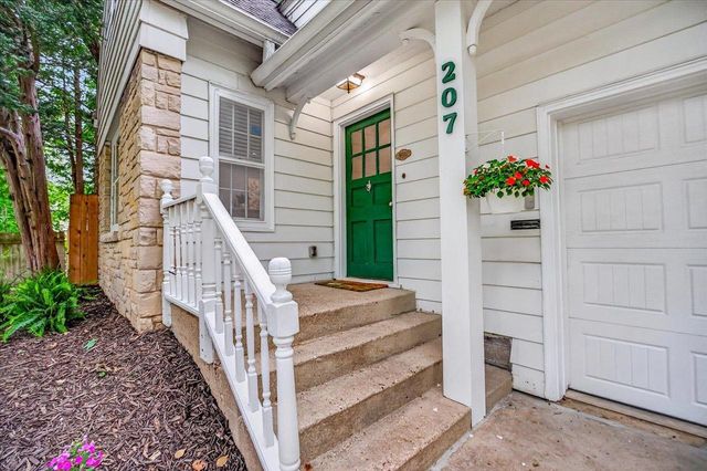 207 S Owen Drive, Madison, WI 53705