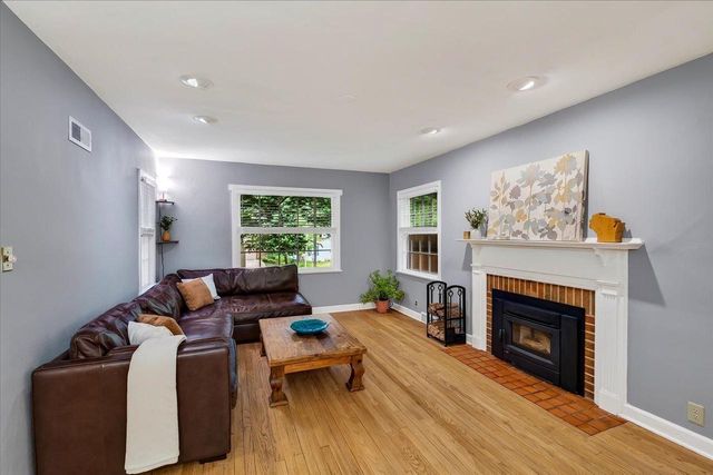 207 S Owen Drive, Madison, WI 53705