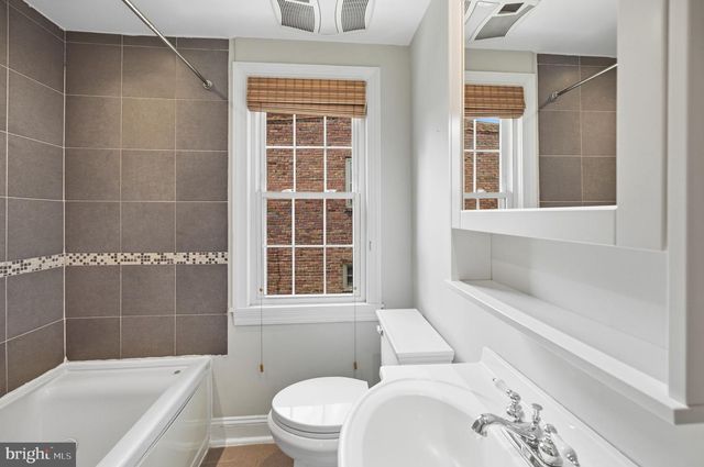 4514 SOUTH DAKOTA AVE NE, Washington, DC 20017