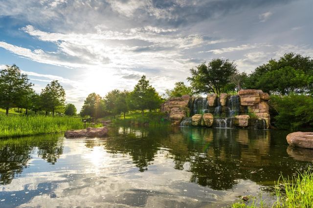 9627 Towne Lake Parkway, Cypress, TX 77433