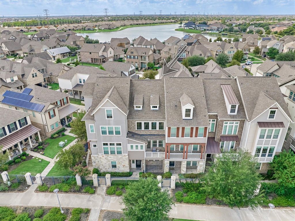 9627 Towne Lake Parkway, Cypress, TX 77433