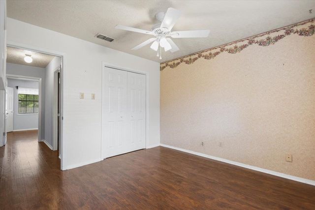 1915 Castlegate, Henderson, TX 75654