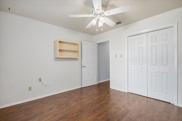 1915 Castlegate, Henderson, TX 75654