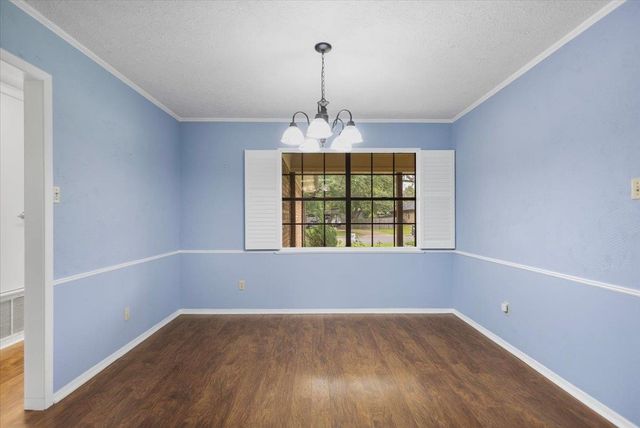 1915 Castlegate, Henderson, TX 75654