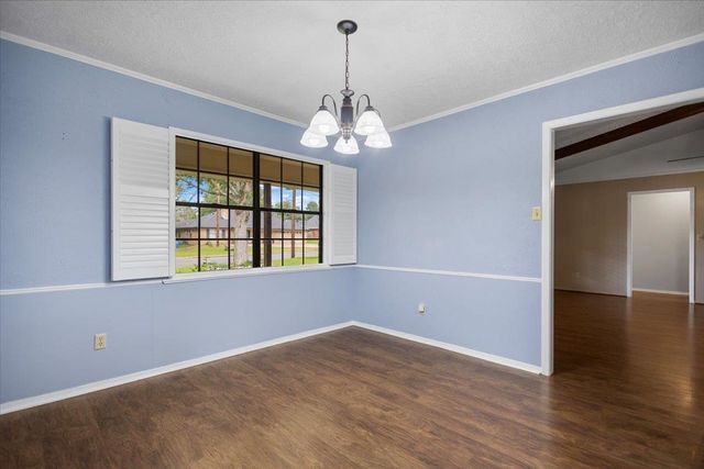 1915 Castlegate, Henderson, TX 75654