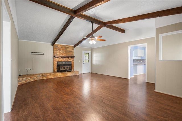 1915 Castlegate, Henderson, TX 75654