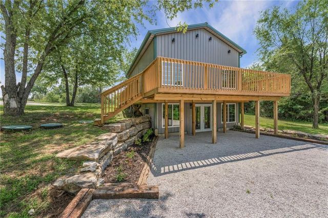 14820 Crystal Drive, Excelsior Springs, MO 64024