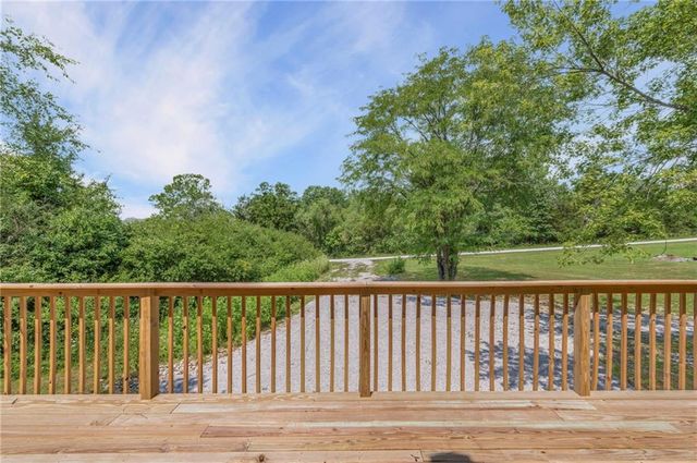 14820 Crystal Drive, Excelsior Springs, MO 64024