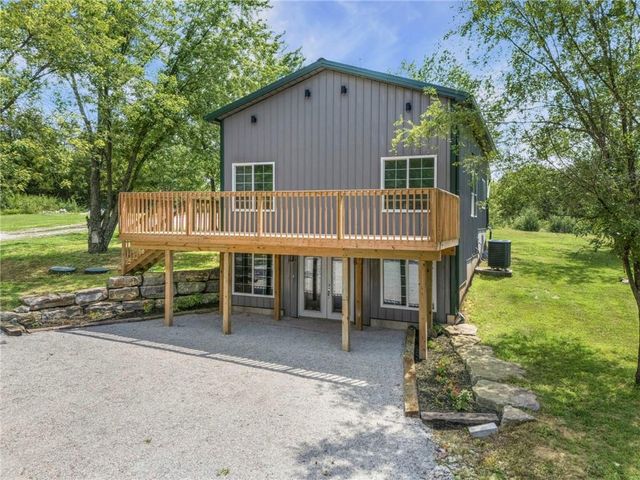 14820 Crystal Drive, Excelsior Springs, MO 64024