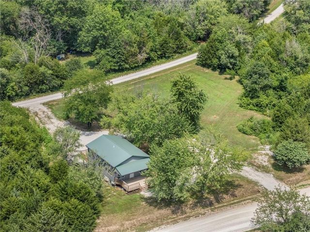 14820 Crystal Drive, Excelsior Springs, MO 64024