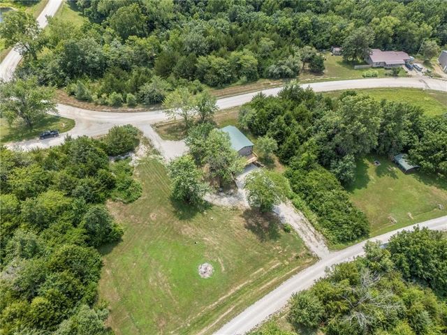 14820 Crystal Drive, Excelsior Springs, MO 64024