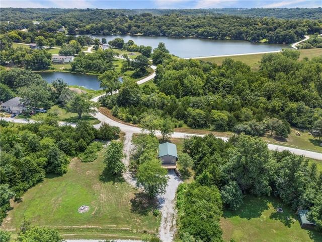 14820 Crystal Drive, Excelsior Springs, MO 64024