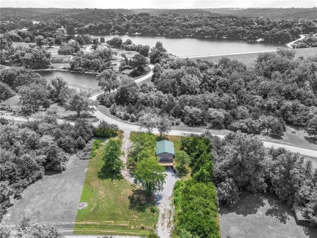14820 Crystal Drive, Excelsior Springs, MO 64024