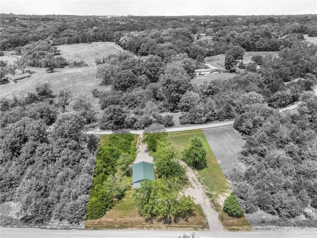 14820 Crystal Drive, Excelsior Springs, MO 64024