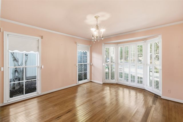 3917 Fairfax Avenue, Dallas, TX 75209