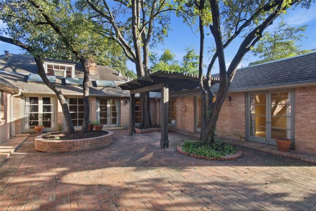 3917 Fairfax Avenue, Dallas, TX 75209
