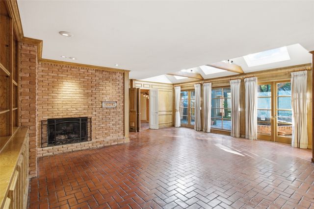 3917 Fairfax Avenue, Dallas, TX 75209