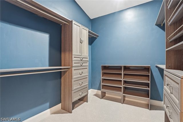670 Lambton LN, Naples, FL 34104