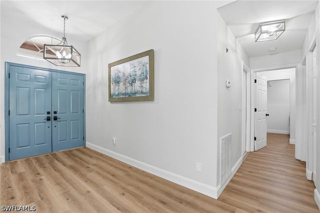 670 Lambton LN, Naples, FL 34104