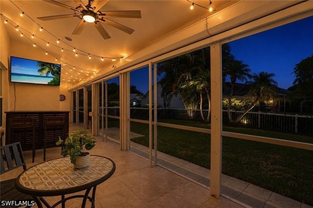 670 Lambton LN, Naples, FL 34104