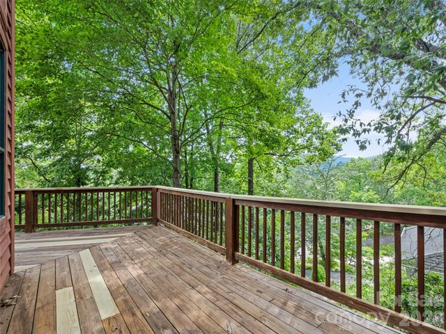 20 Sarah Court, Lake Junaluska, NC 28745