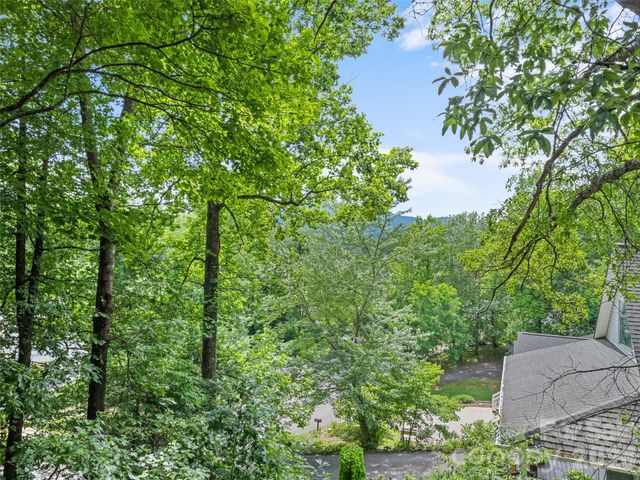 20 Sarah Court, Lake Junaluska, NC 28745