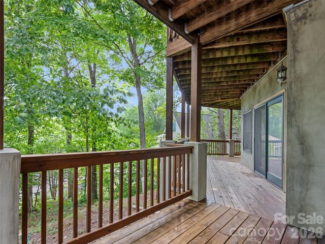 20 Sarah Court, Lake Junaluska, NC 28745