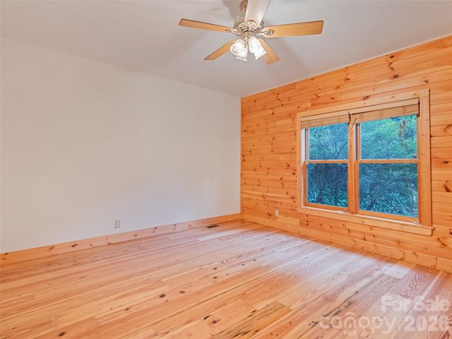 20 Sarah Court, Lake Junaluska, NC 28745