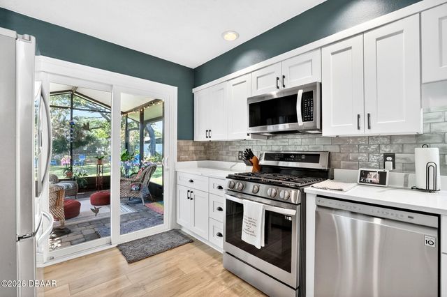 800 E 9th Avenue, New Smyrna Beach, FL 32169