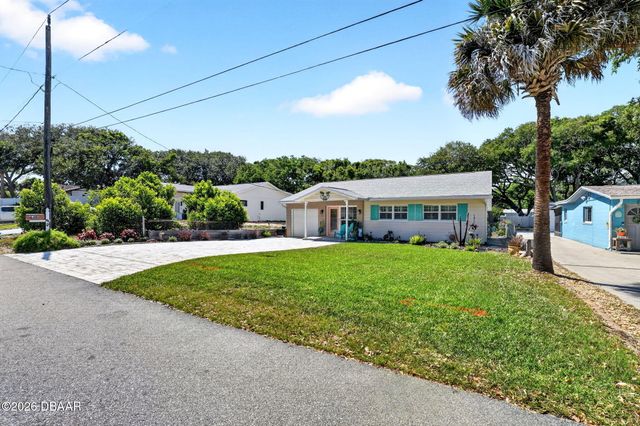 800 E 9th Avenue, New Smyrna Beach, FL 32169