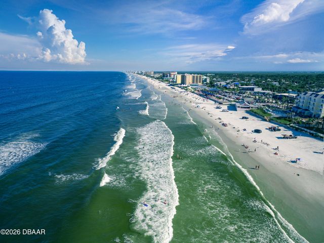 800 E 9th Avenue, New Smyrna Beach, FL 32169