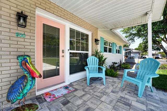 800 E 9th Avenue, New Smyrna Beach, FL 32169