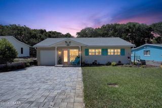800 E 9th Avenue, New Smyrna Beach, FL 32169
