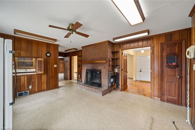 813 Country Lane, Winston-salem, NC 27107