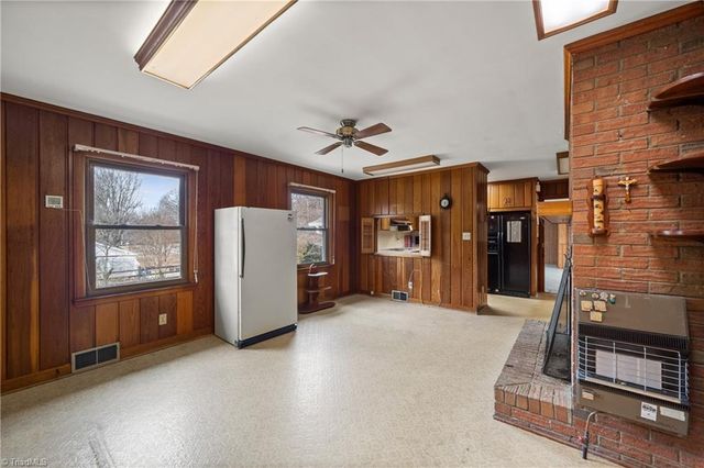 813 Country Lane, Winston-salem, NC 27107