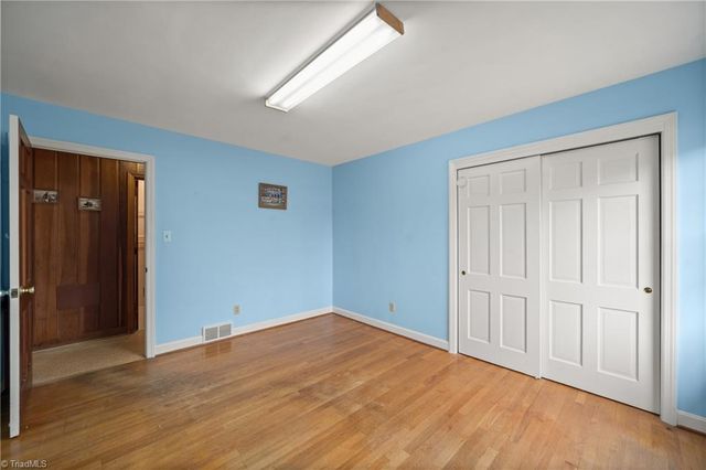 813 Country Lane, Winston-salem, NC 27107