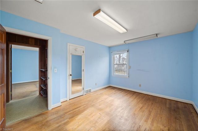 813 Country Lane, Winston-salem, NC 27107