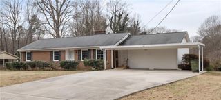 813 Country Lane, Winston-salem, NC 27107