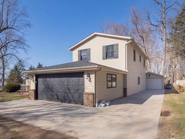 20070 Parkway Avenue, Three Rivers, MI 49093